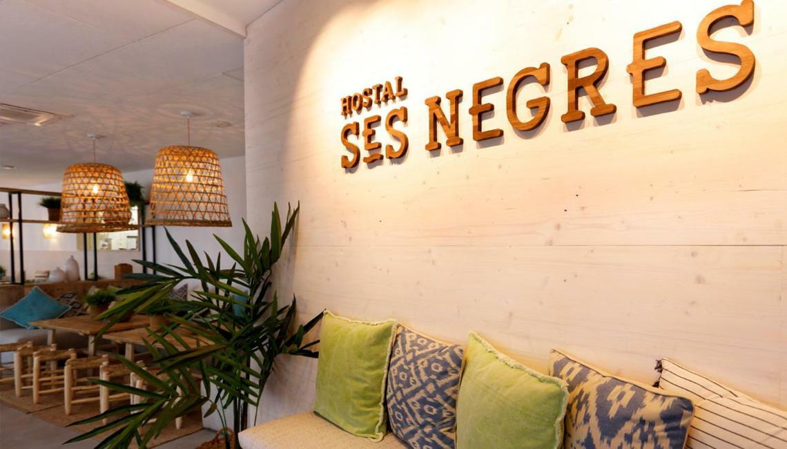 Hostal Ses Negres Begur Exterior photo